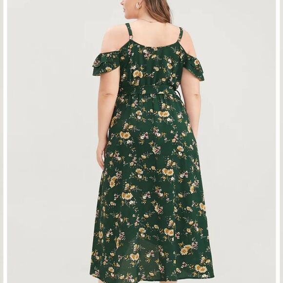 NWT BloomChic green cold shoulder dress 12/ L - Picture 2 of 11